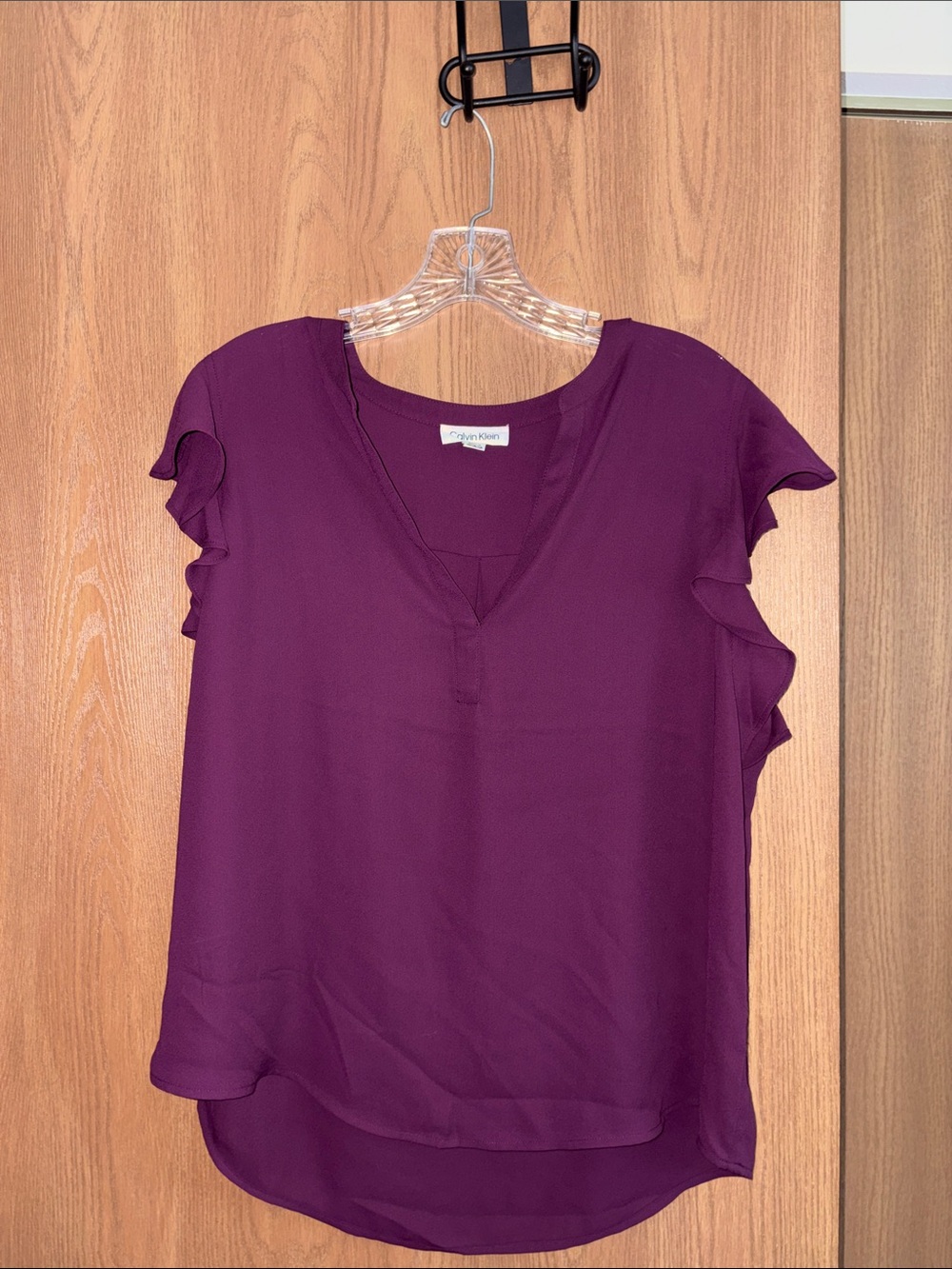 Calvin Klein Women's Deep Plum Flutter Sleeve V-Neck Top